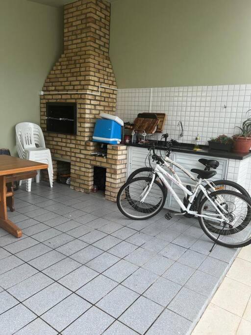 Casa na Praia de Palmas com 3 Dormitórios Gov Celso Ramos SC