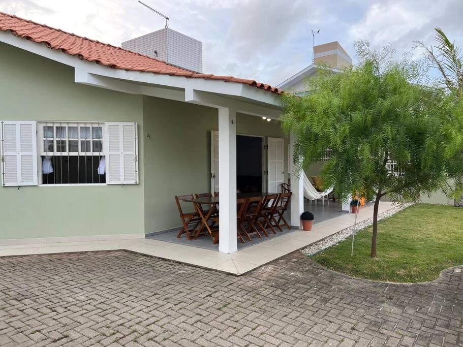 Casa na Praia de Palmas com 3 Dormitórios Gov Celso Ramos SC