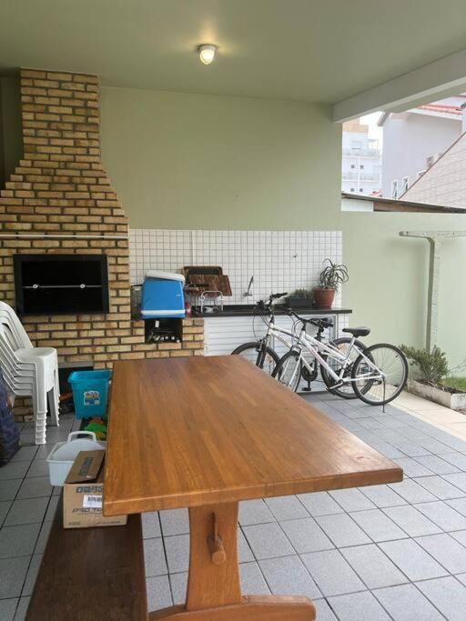 Casa na Praia de Palmas com 3 Dormitórios Gov Celso Ramos SC