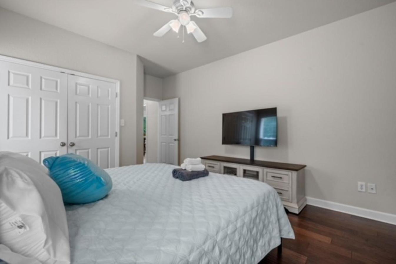 127 st andrews Charming Golf Course Retreat view 4