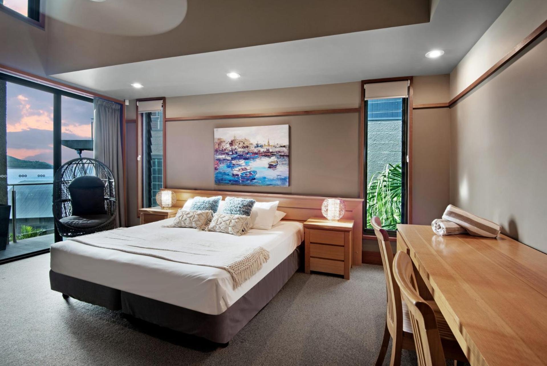 Yacht Club 33 Serenity House Ocean Views 2 Buggies