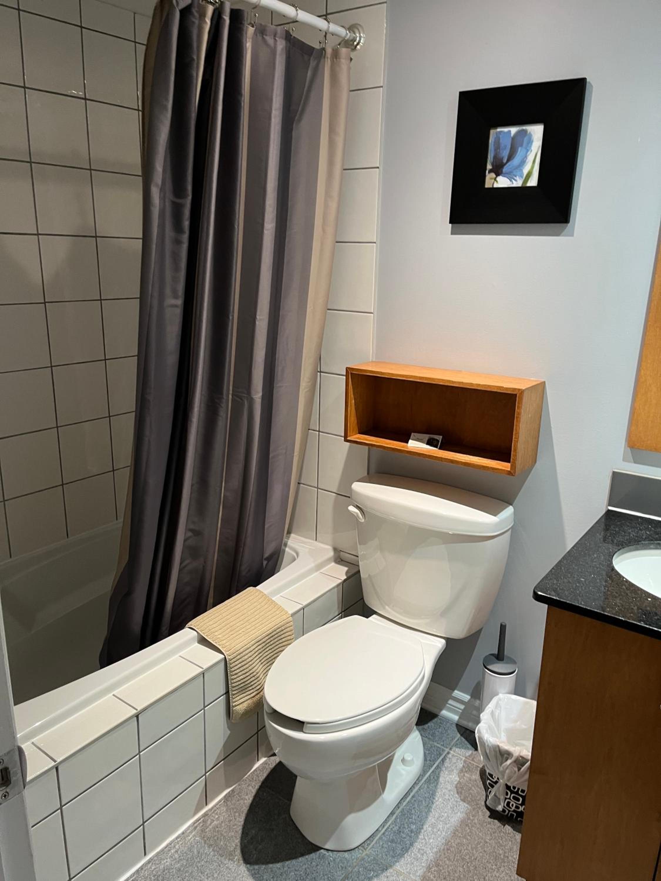 ApartHotelMontreal by Les Terrasses Saint Urbain 2225I2