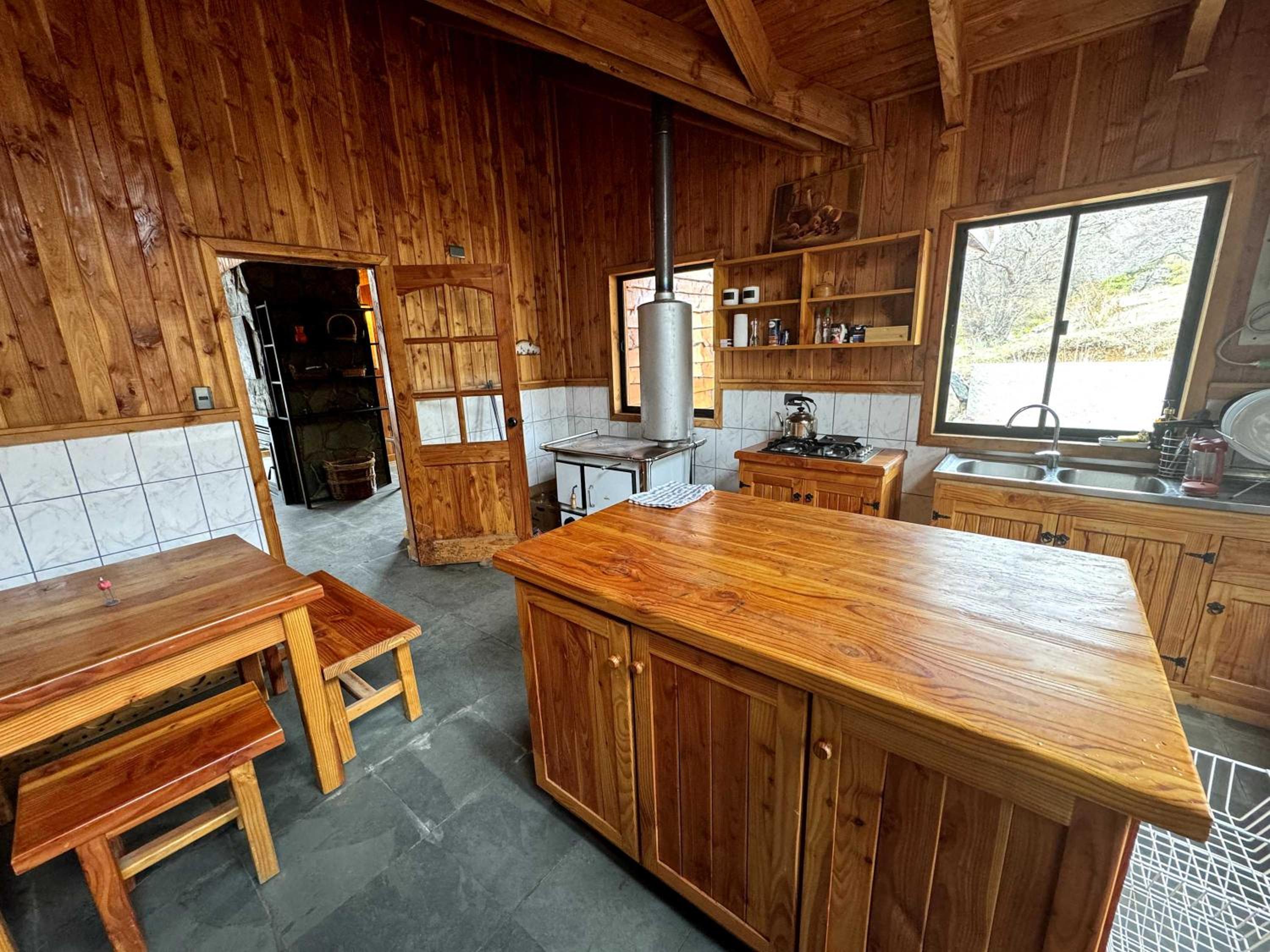 HOM I Impresionante Casa en Rio Ibanez 3D2B 6PAX
