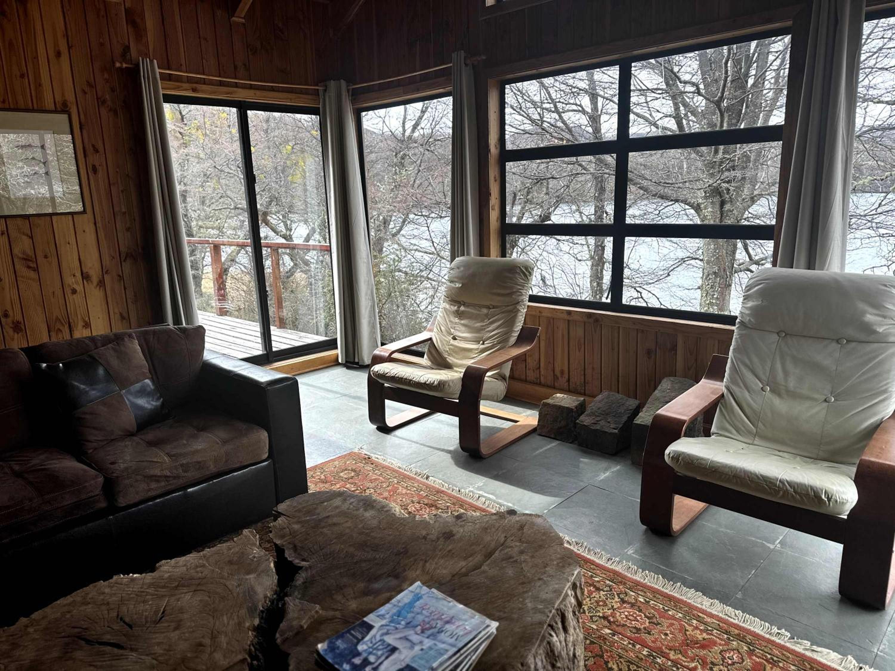 HOM I Impresionante Casa en Rio Ibanez 3D2B 6PAX