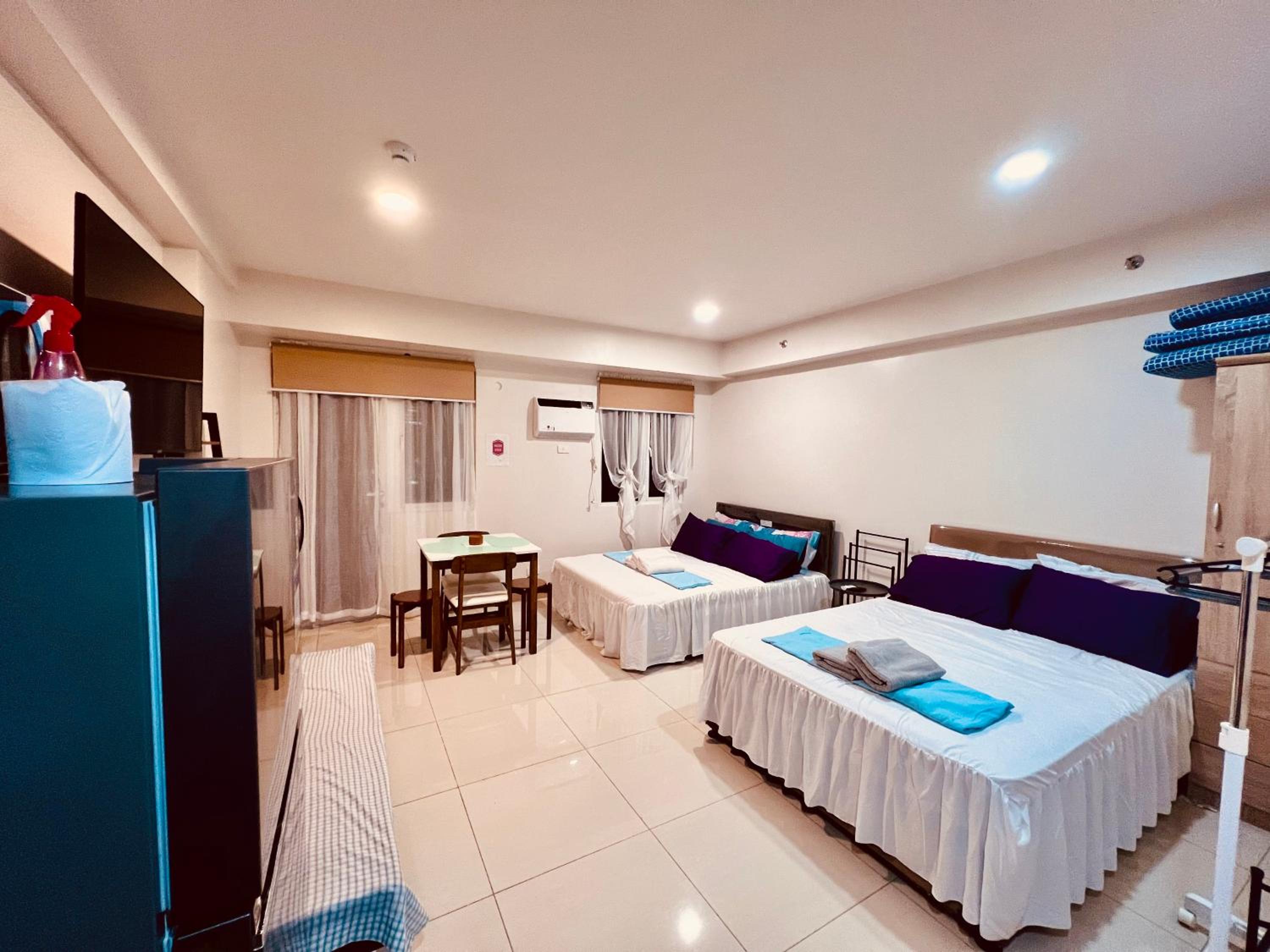 Spacious,comfy condo @ SM Iloilo