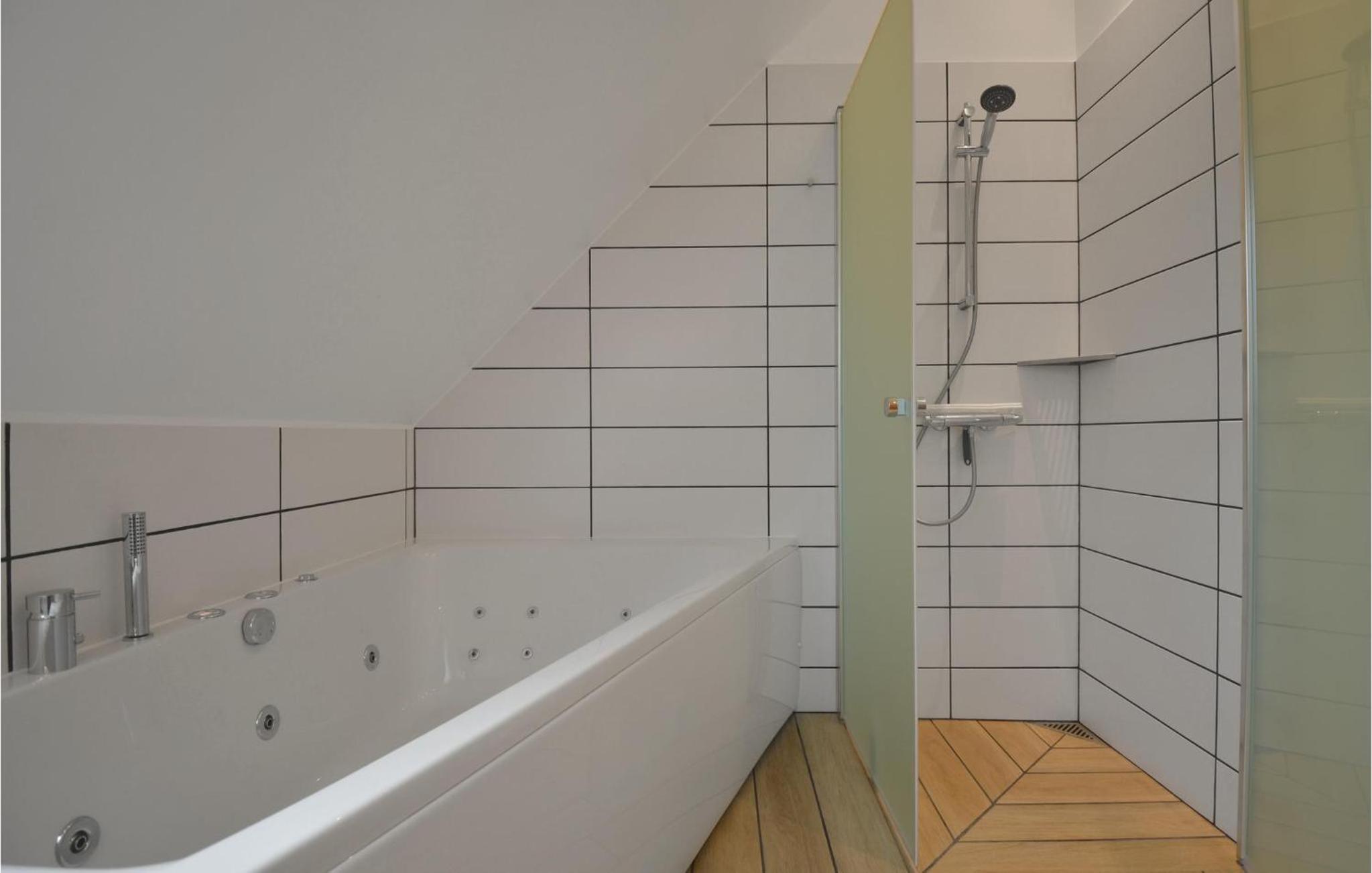 Amazing Home In Glesborg With Sauna