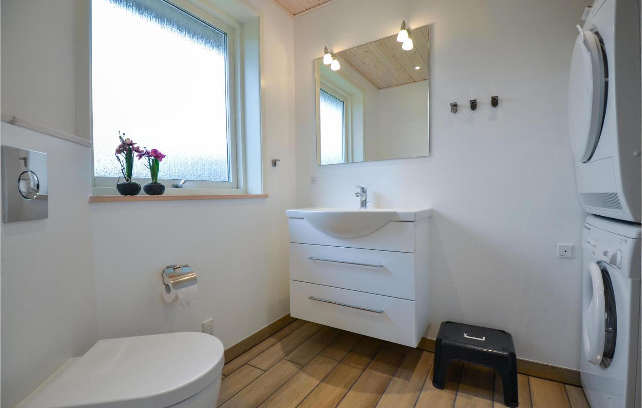 Amazing Home In Glesborg With Sauna