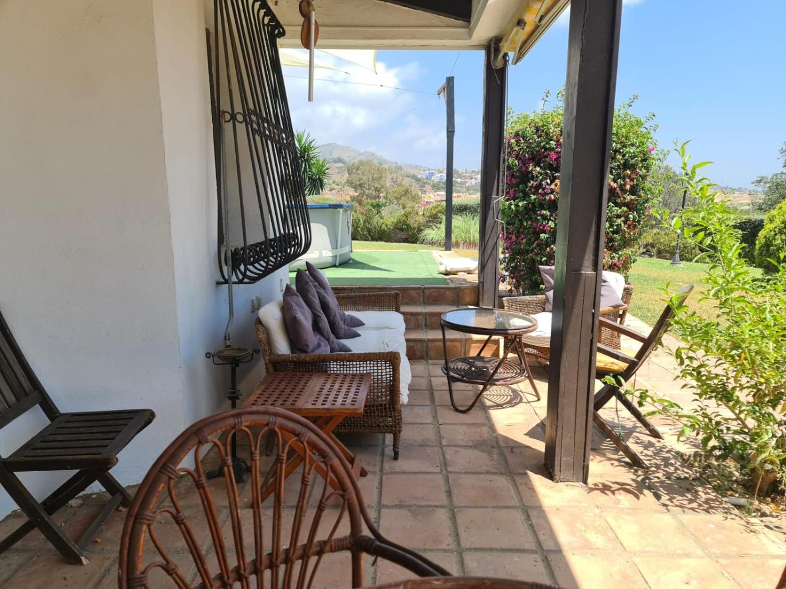 Cortijo alberca blanca beach