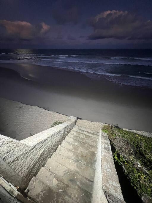 Casa Pé na Areia