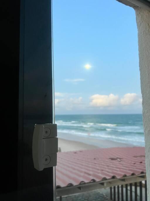 Casa Pé na Areia