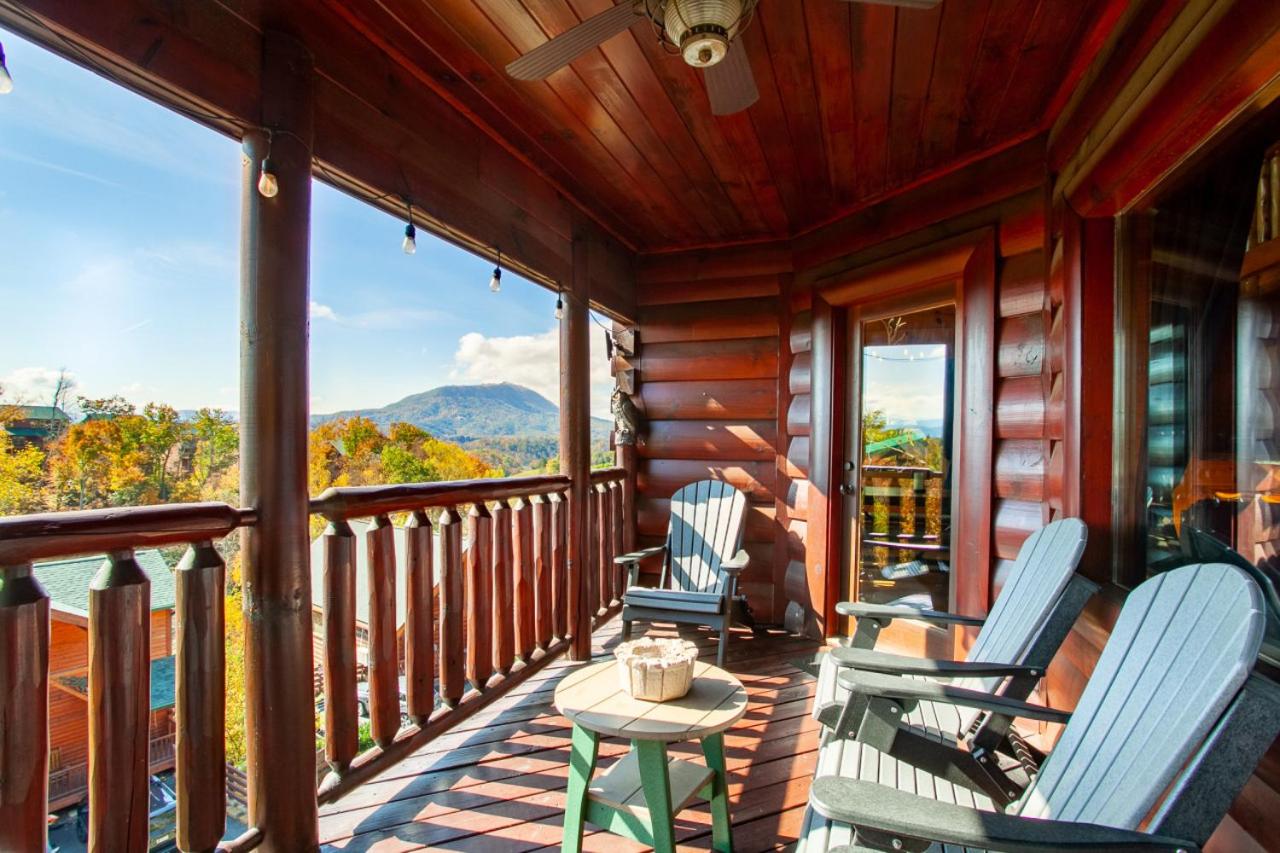 Highland Haven w Hot Tub Grill Fireplace