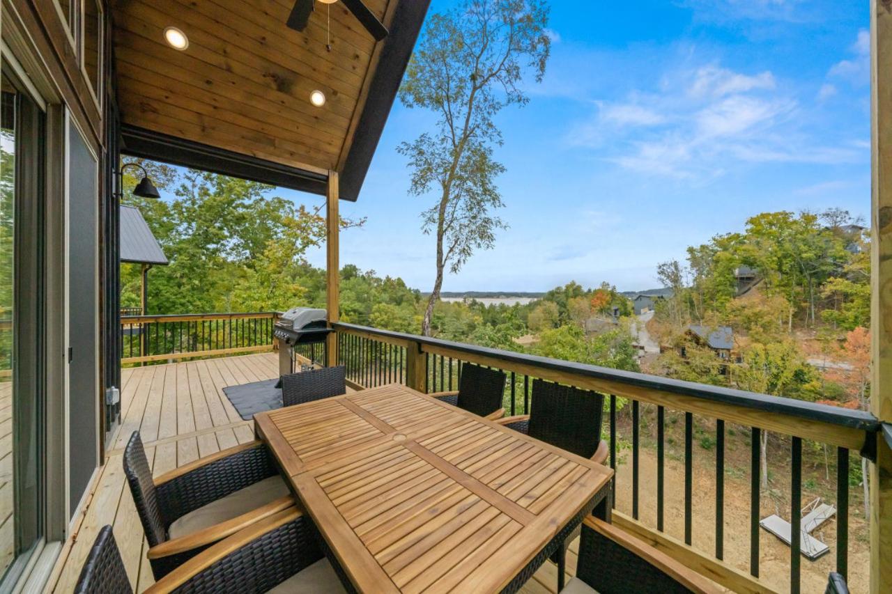Charmed Waters Cottage Lake View Hot Tub Games view 4