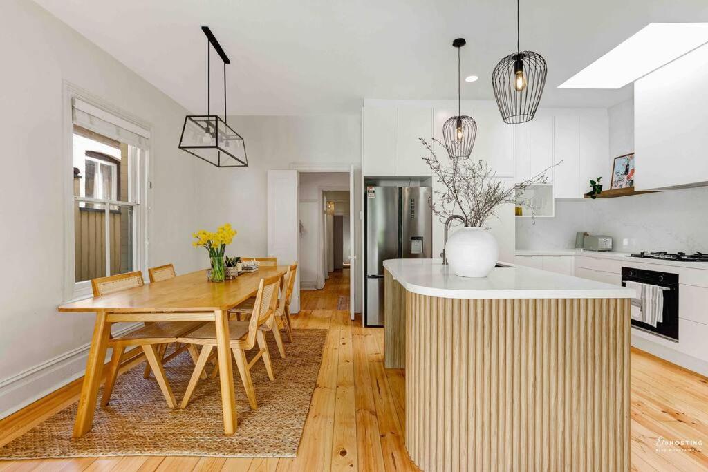 Luna Residence at Sydney Harbour