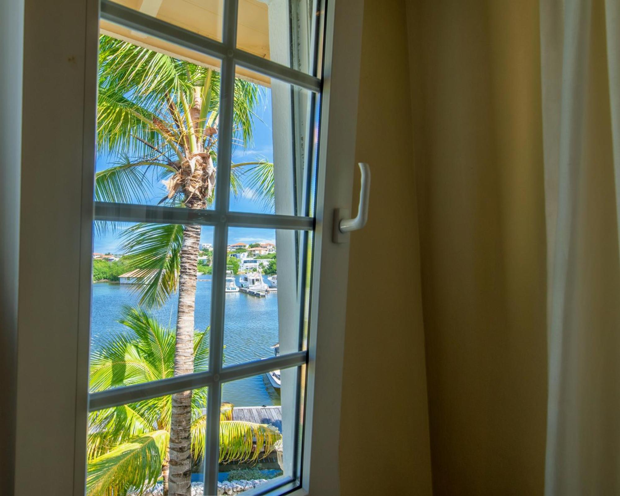 Tropical Treasure - Penthouse at the Spanish Water