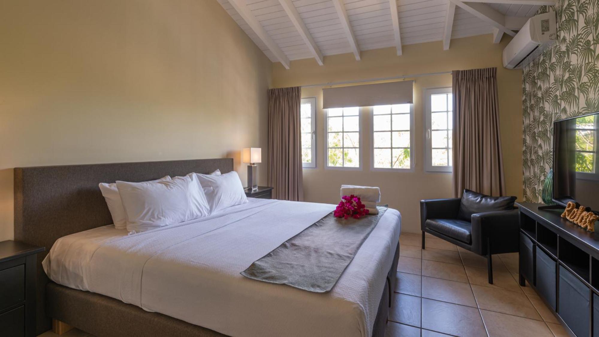 Tropical Treasure - Penthouse at the Spanish Water