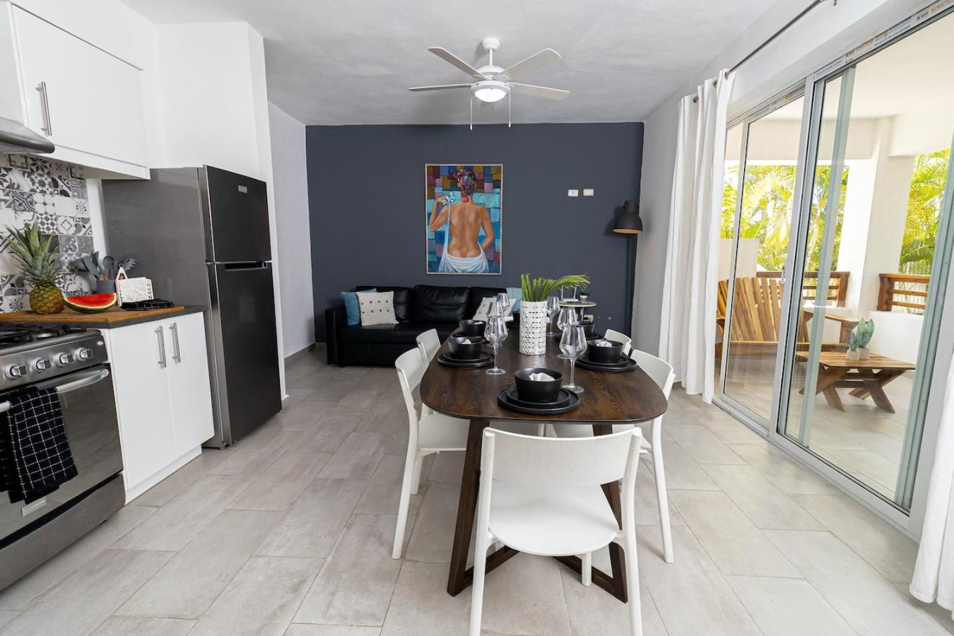 Coastal Luxury 2-Bed w Pool Access in Paraiso Bayahibe