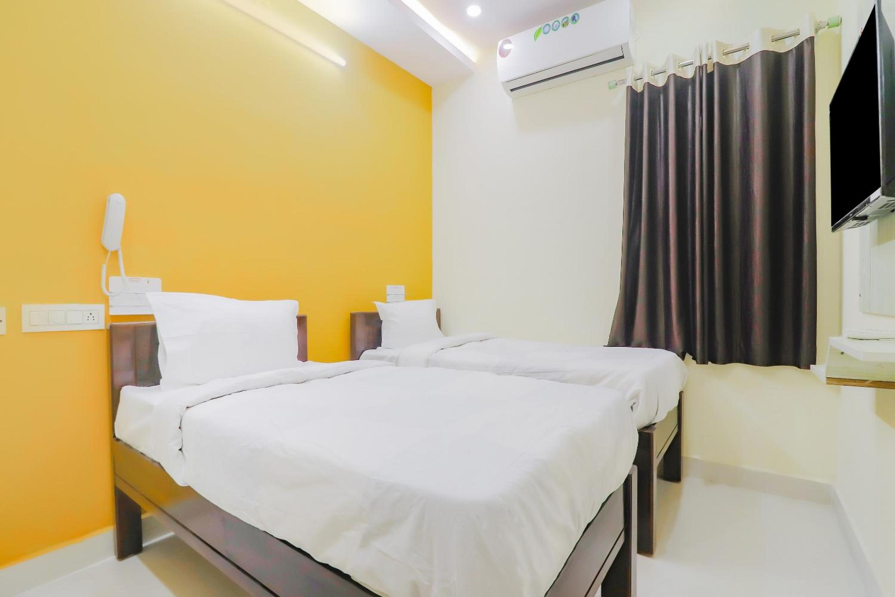 Hotel O Home Sri Balaji Luxary Rooms Near Inorbit Mall Cyberabad
