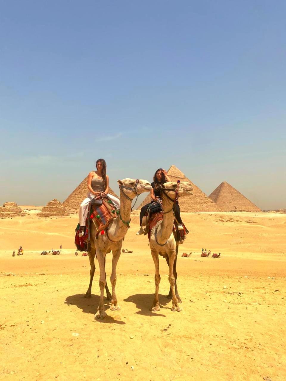 PyramidS GoLDeN TempLE HoTeL