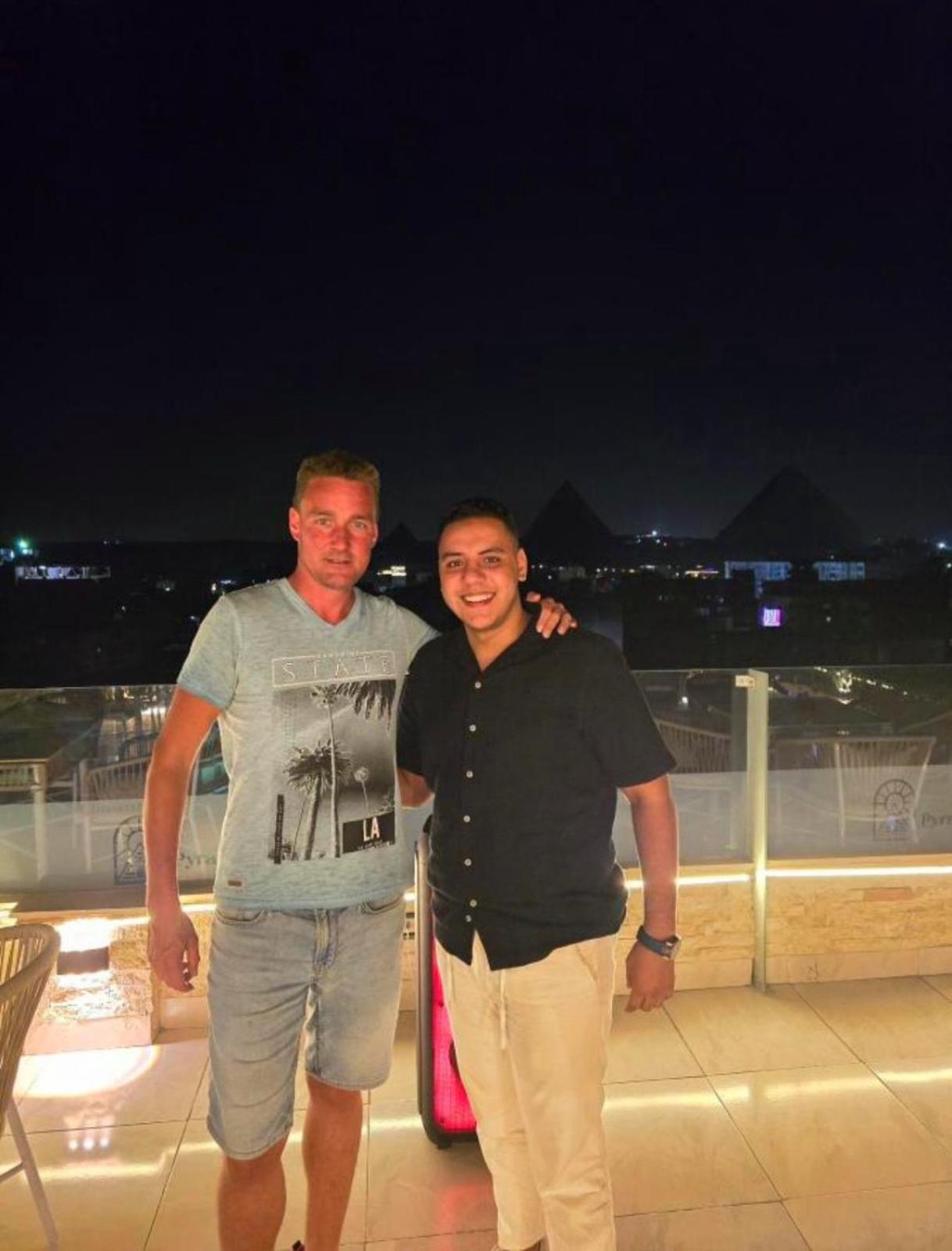 PyramidS GoLDeN TempLE HoTeL