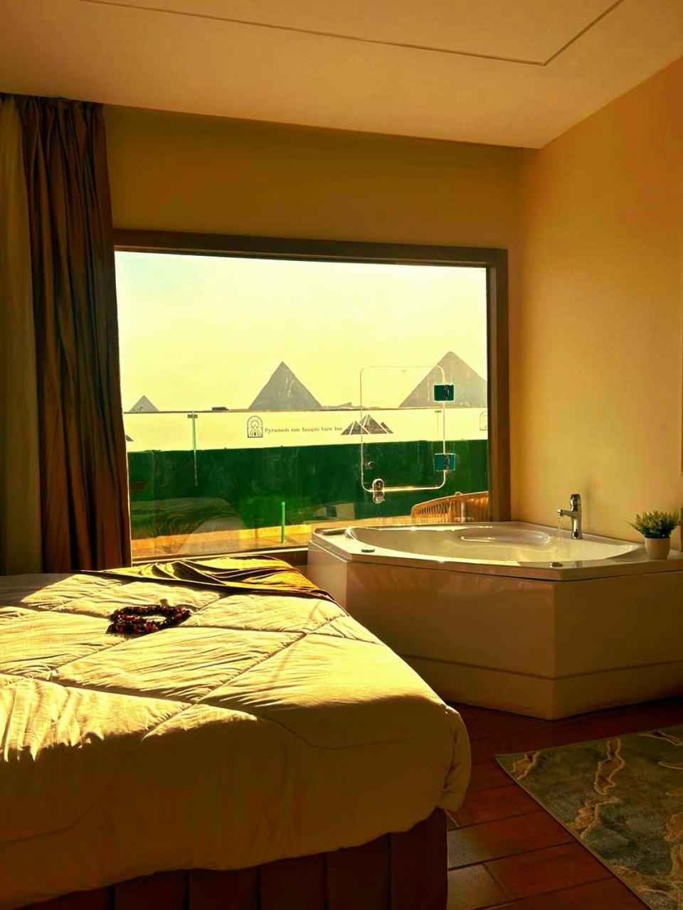 PyramidS GoLDeN TempLE HoTeL