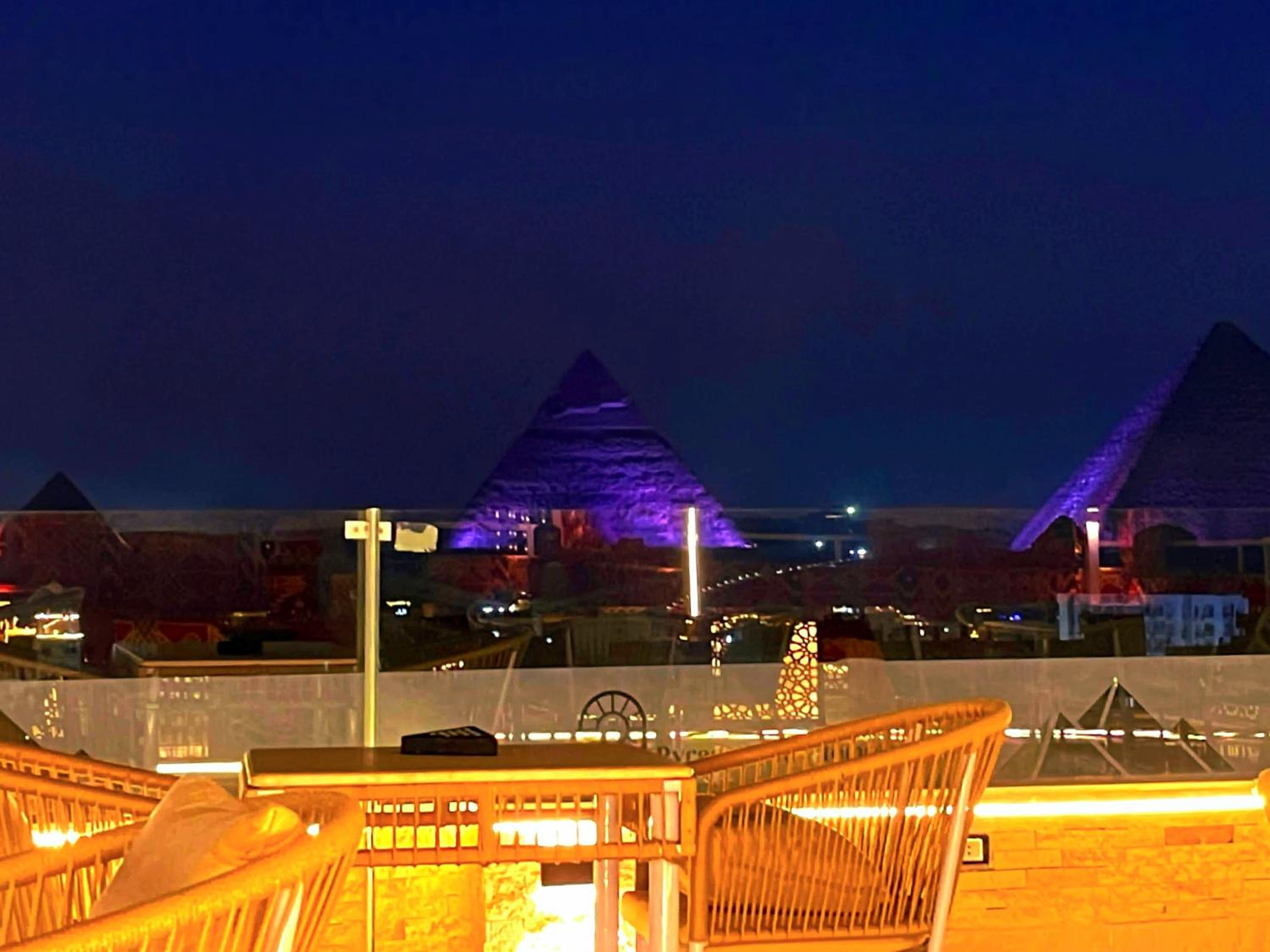PyramidS GoLDeN TempLE HoTeL