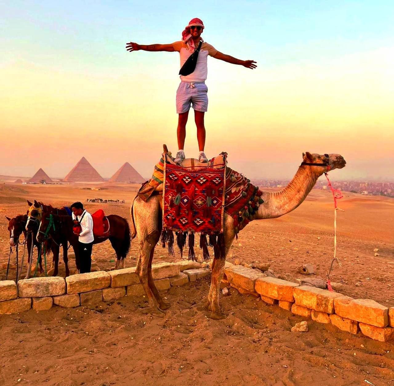 PyramidS GoLDeN TempLE HoTeL