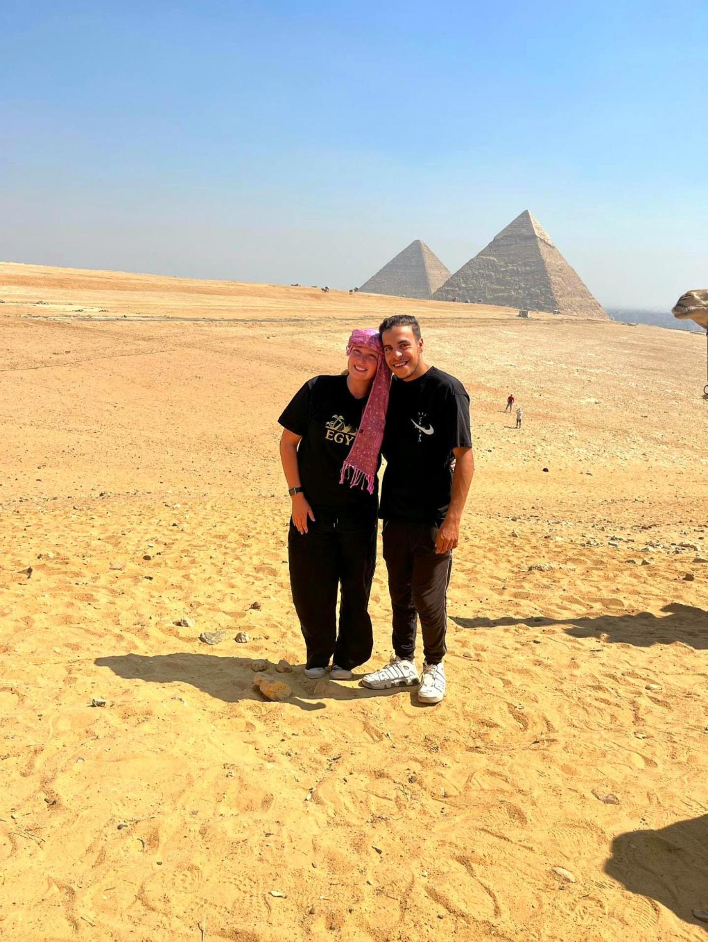 PyramidS GoLDeN TempLE HoTeL