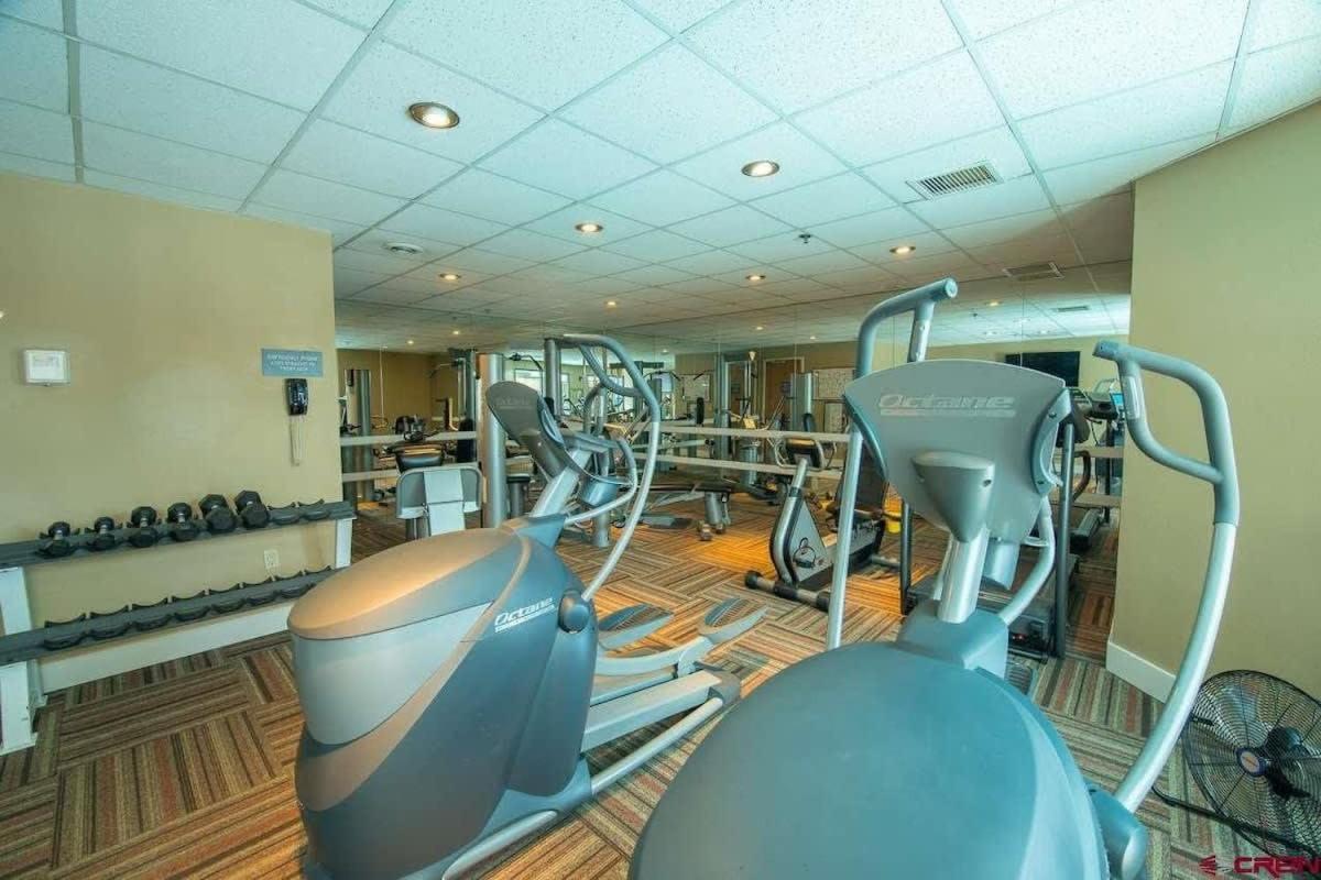 Studio Perfect Location 320 with Pool and Hot Tub view 3