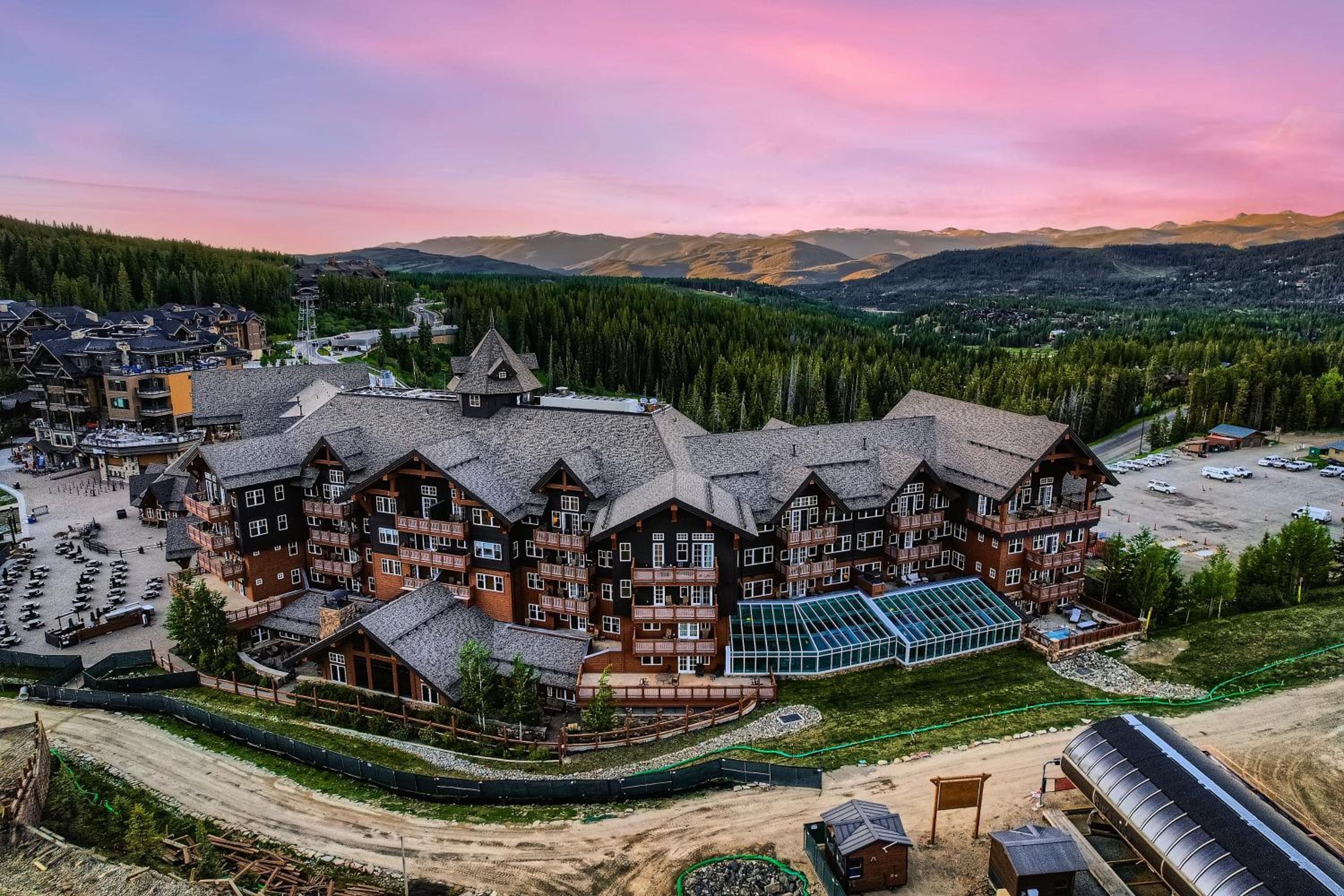 NEW LISTING! One Ski Hill Escape condo view 4