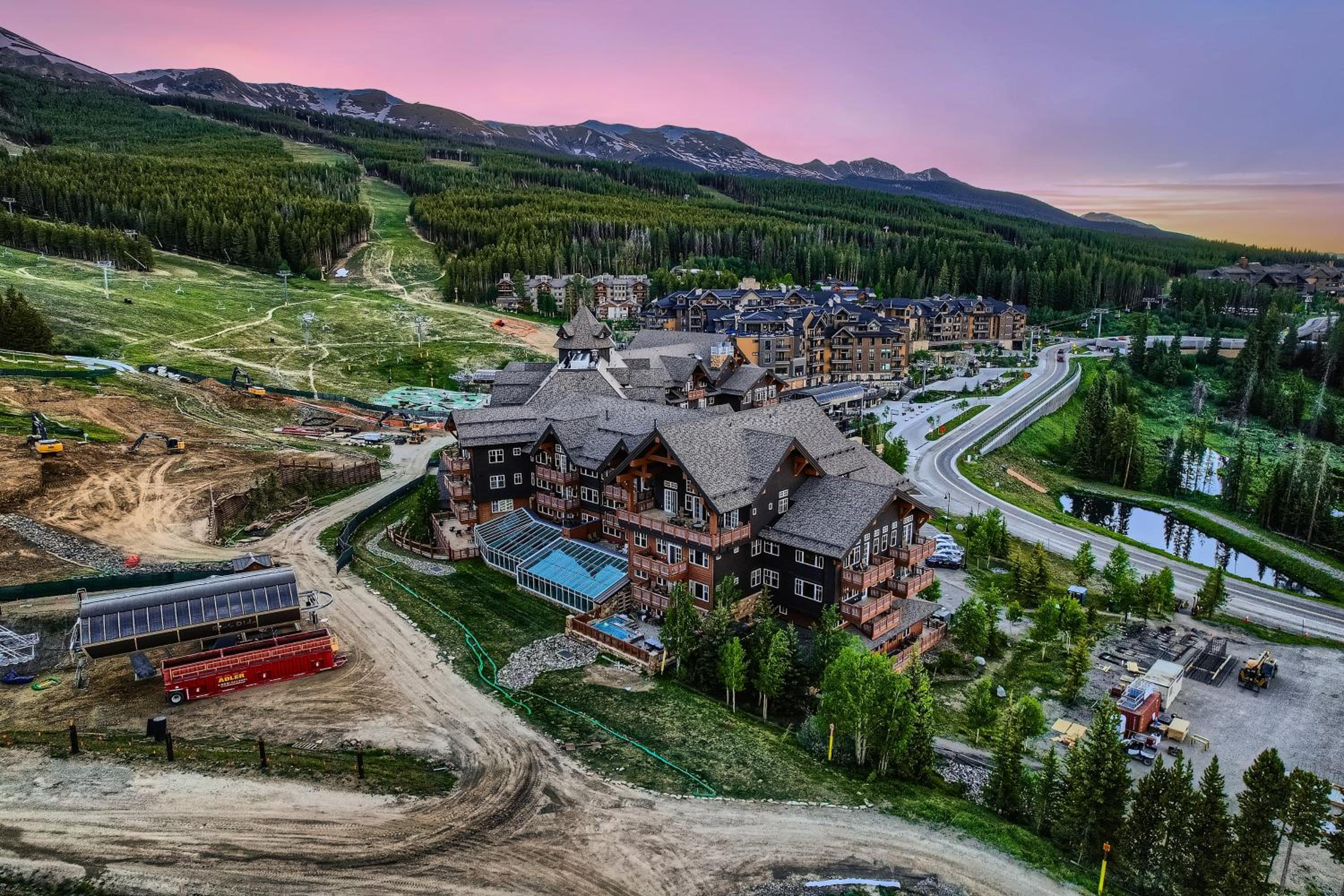NEW LISTING! One Ski Hill Escape condo view 5