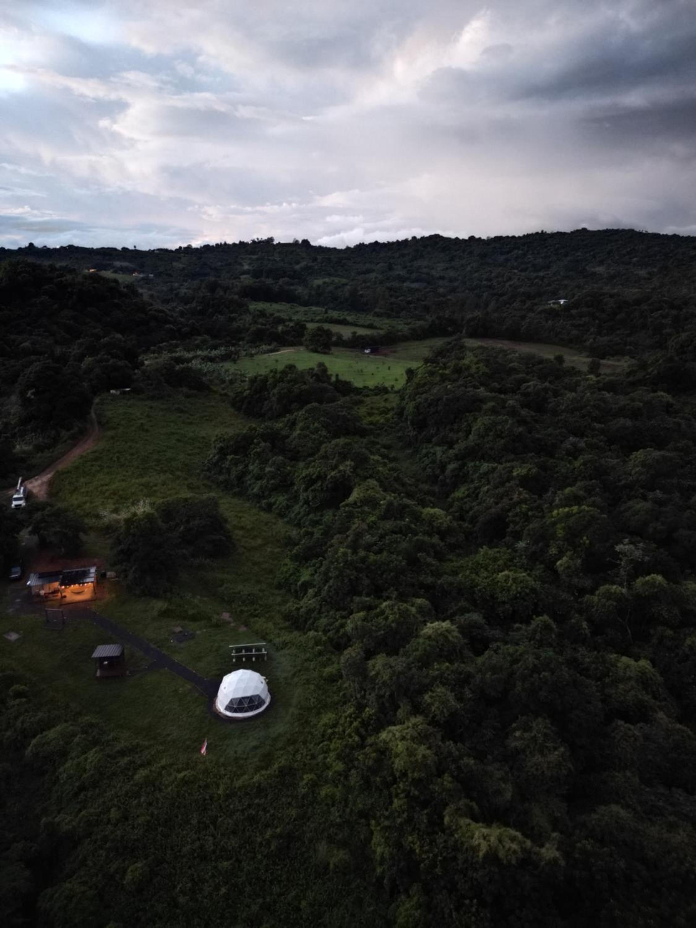 Unique Glamping Experience & Romantic Dome with Nature Escape and River - Photo 11