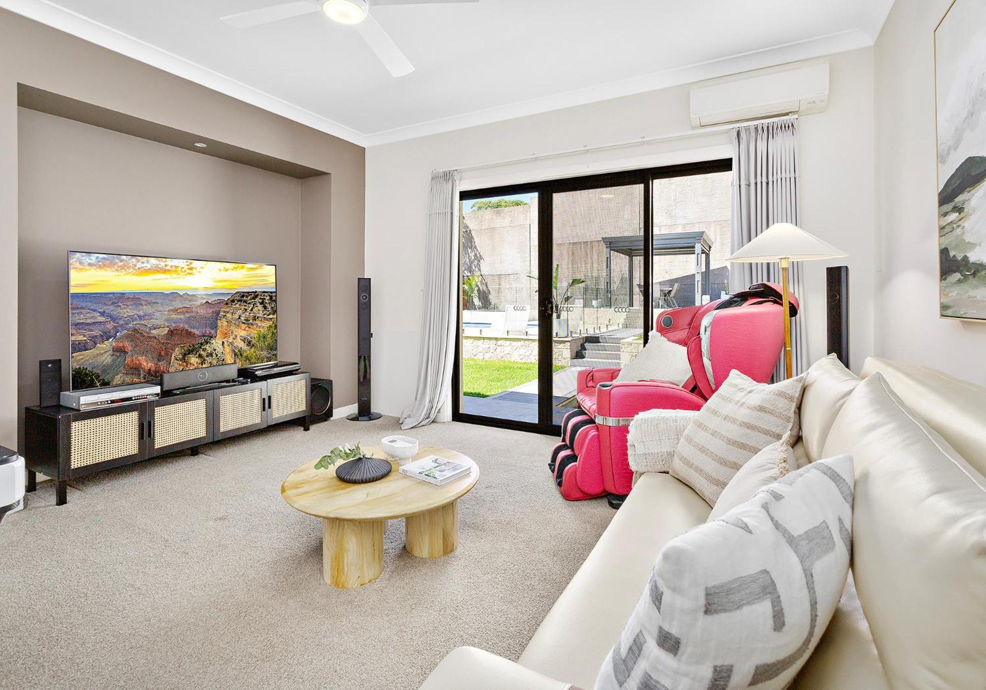 Bass Point-Shell Cove Holiday Home
