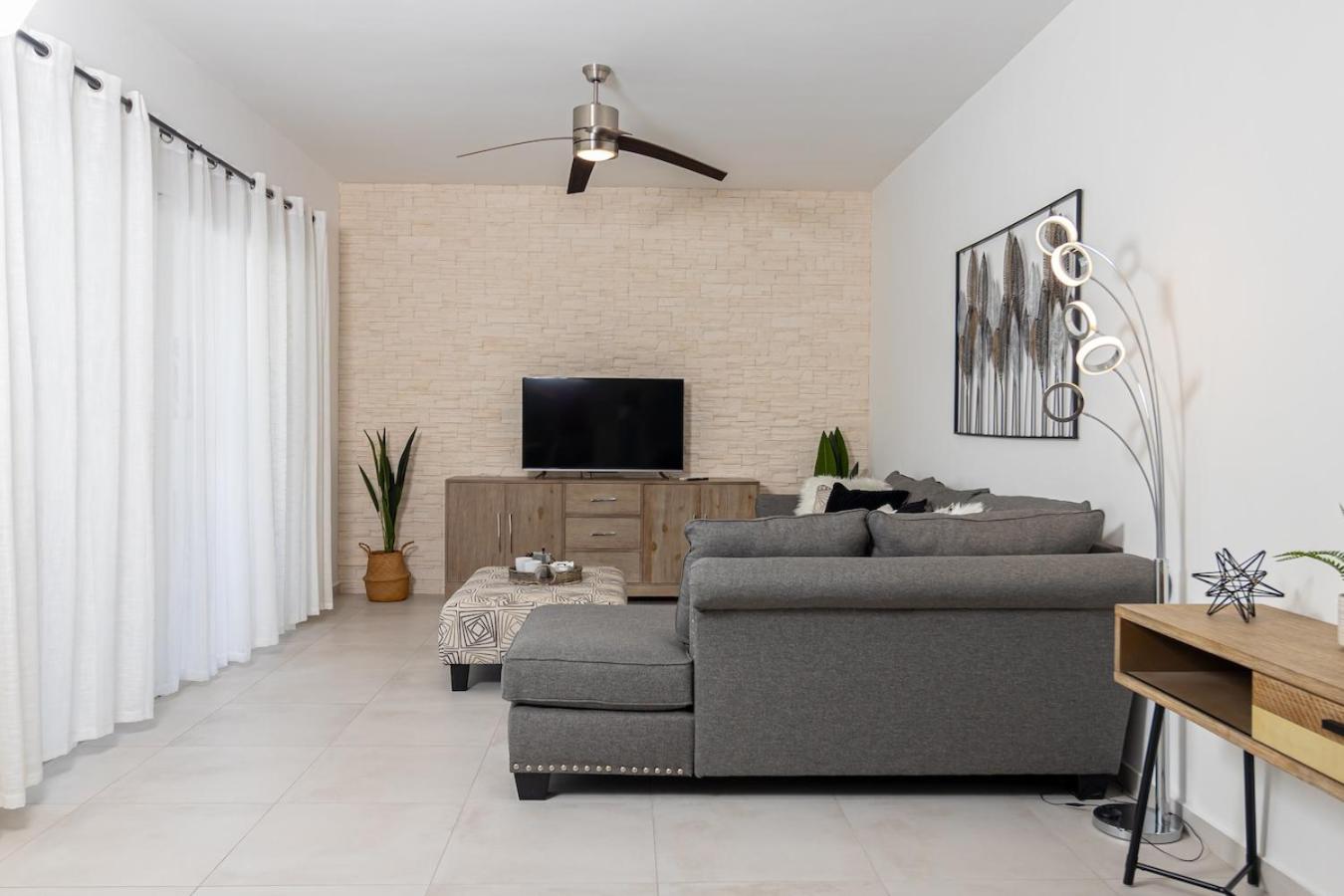Elegant 2 Bedroom Apartment with Pool view 4