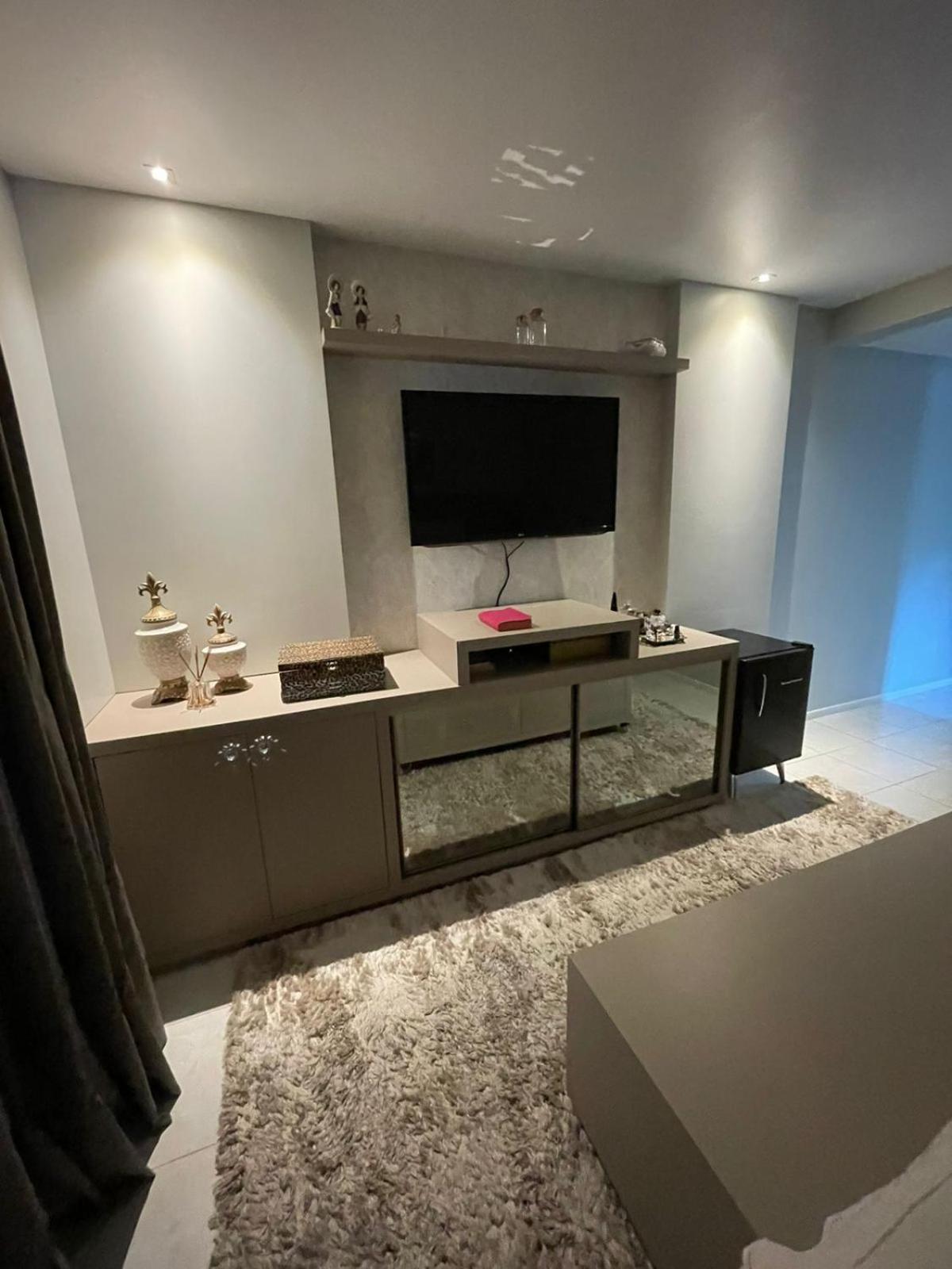 Casa luxuosa con piscina no centro de Bombinhas