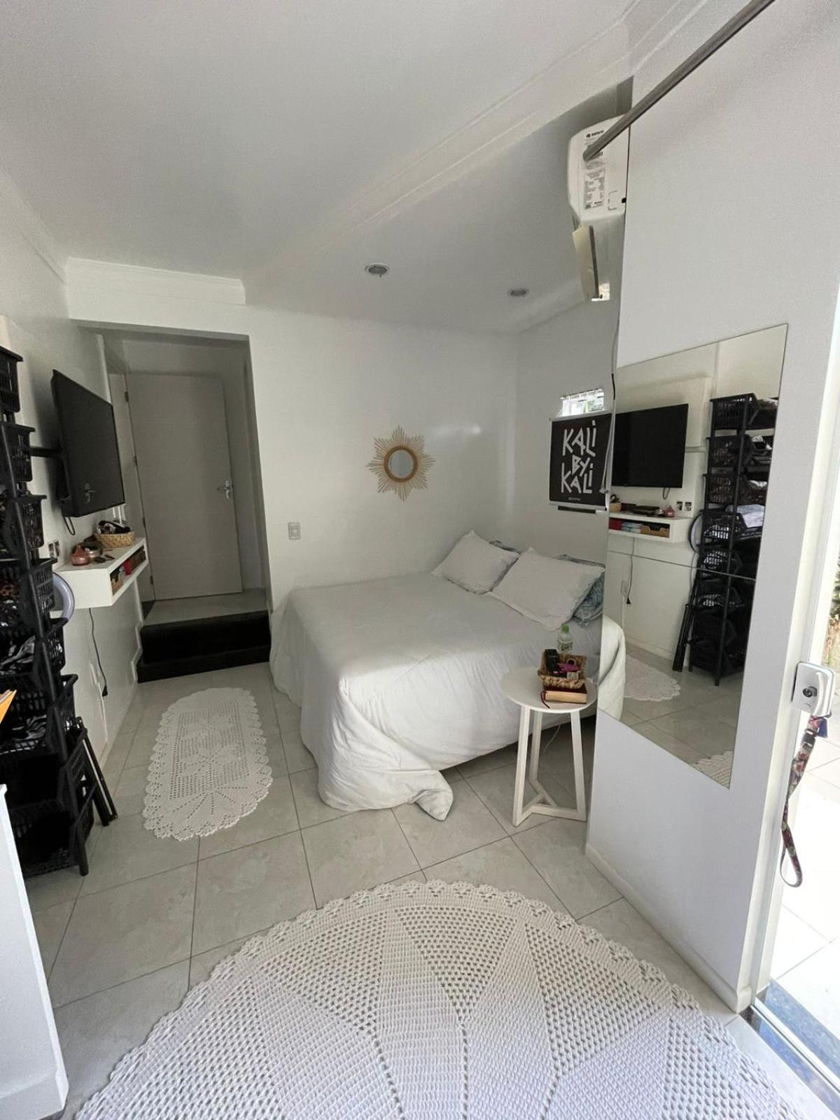 Casa luxuosa con piscina no centro de Bombinhas