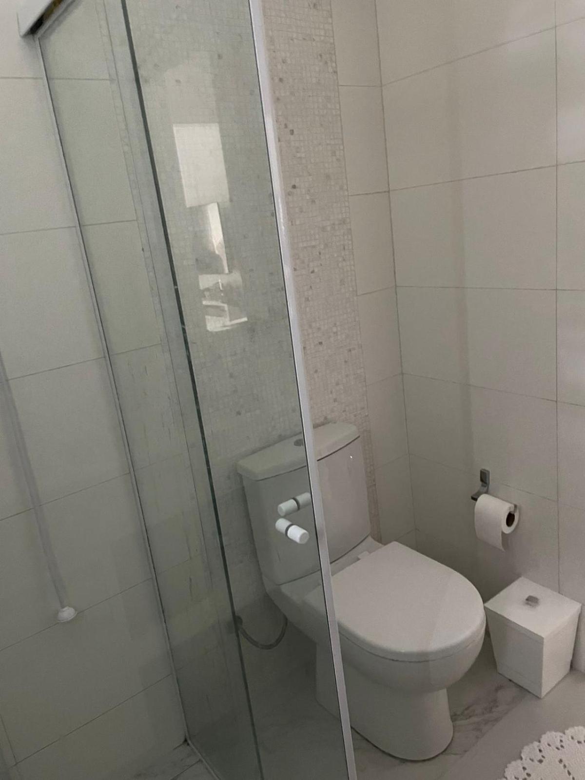 Casa luxuosa con piscina no centro de Bombinhas