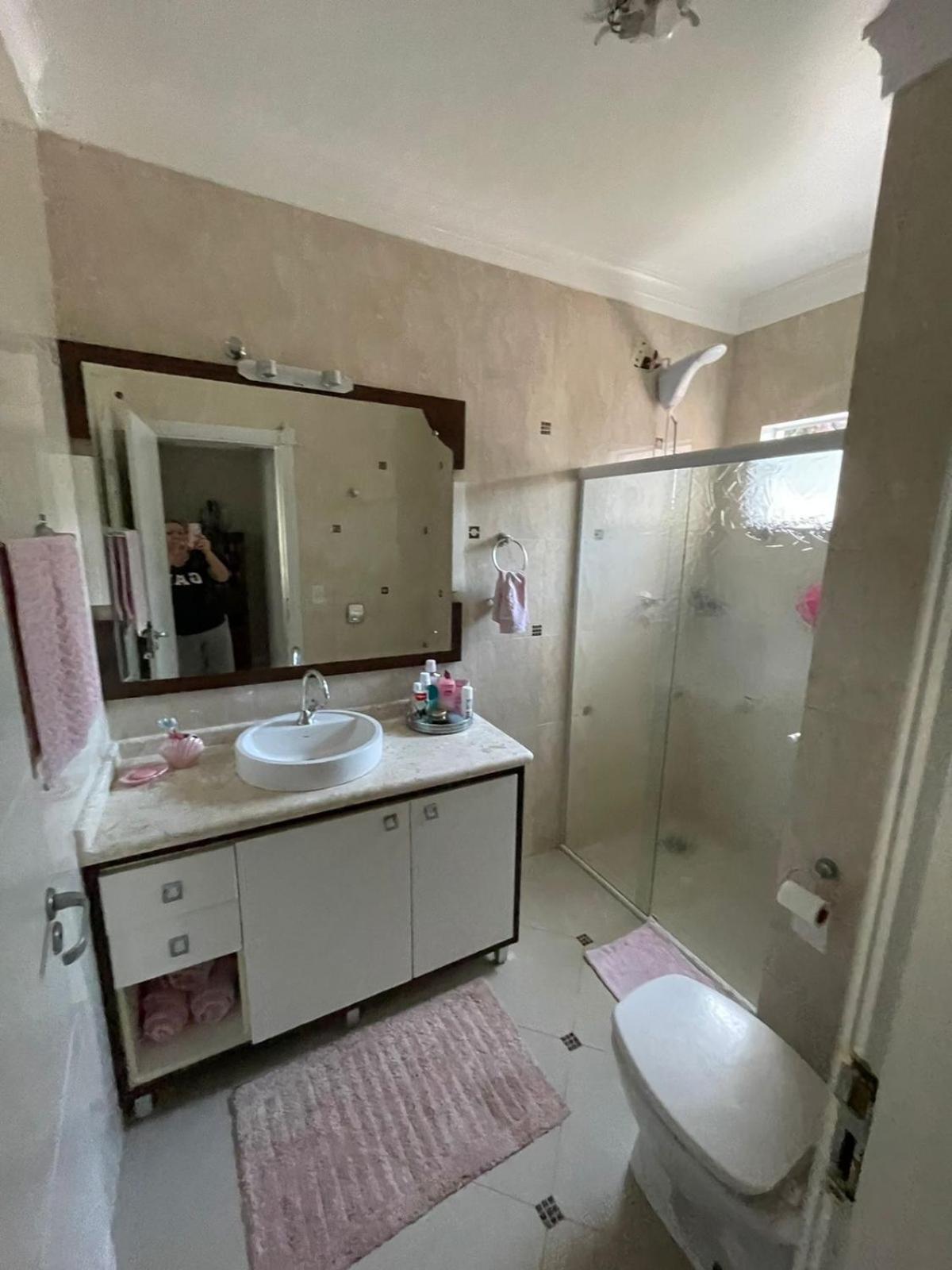 Casa luxuosa con piscina no centro de Bombinhas