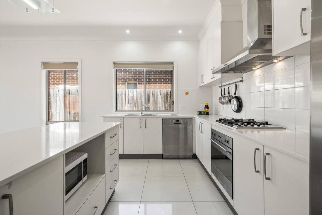 Spacious 5 Bedroom Family Retreat in Franklin