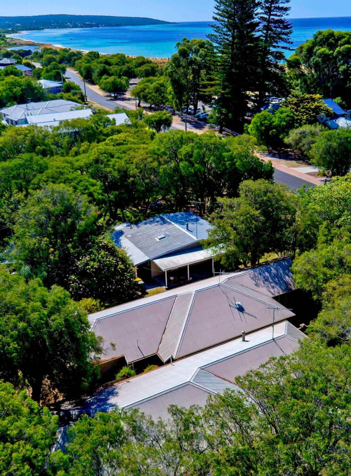 The Quindy, family beach house