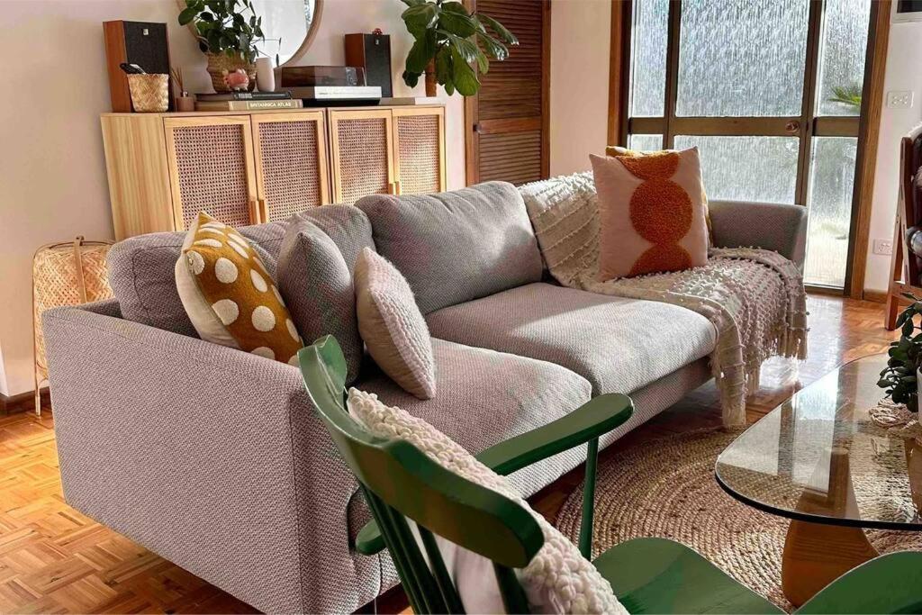 Seaside Beach Shakabode Retreat w Lovely Bay Views