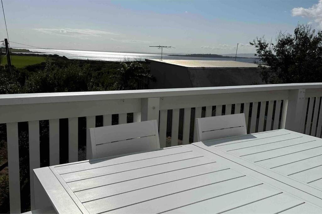 Seaside Beach Shakabode Retreat w Lovely Bay Views