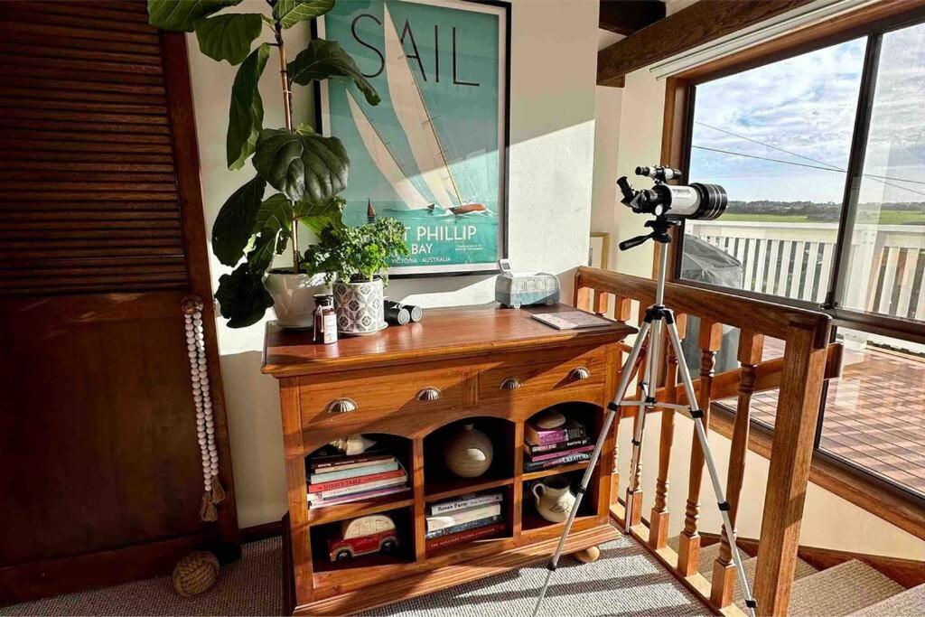 Seaside Beach Shakabode Retreat w Lovely Bay Views