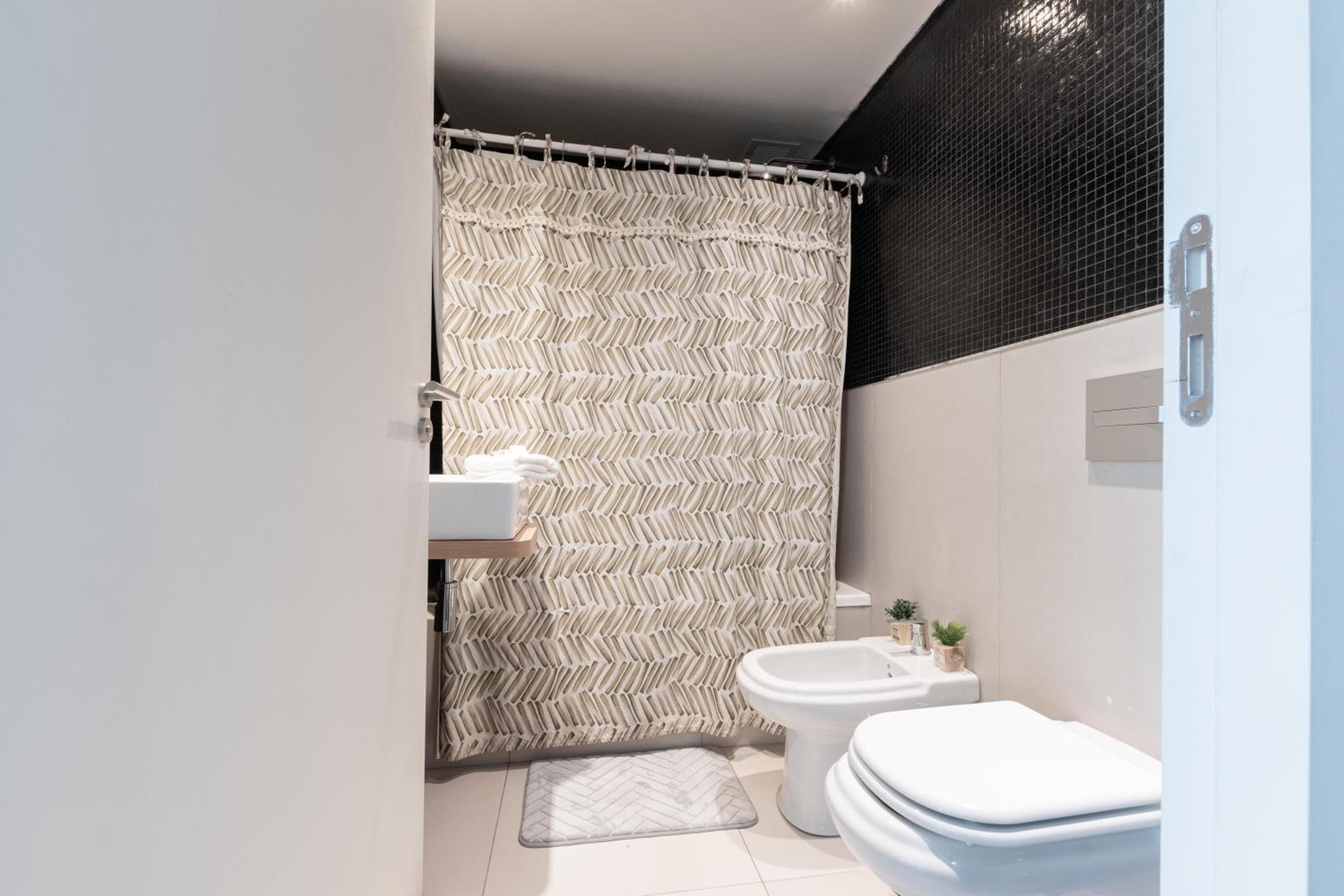 Fliphaus Armenia - Lux Lofts Botanico