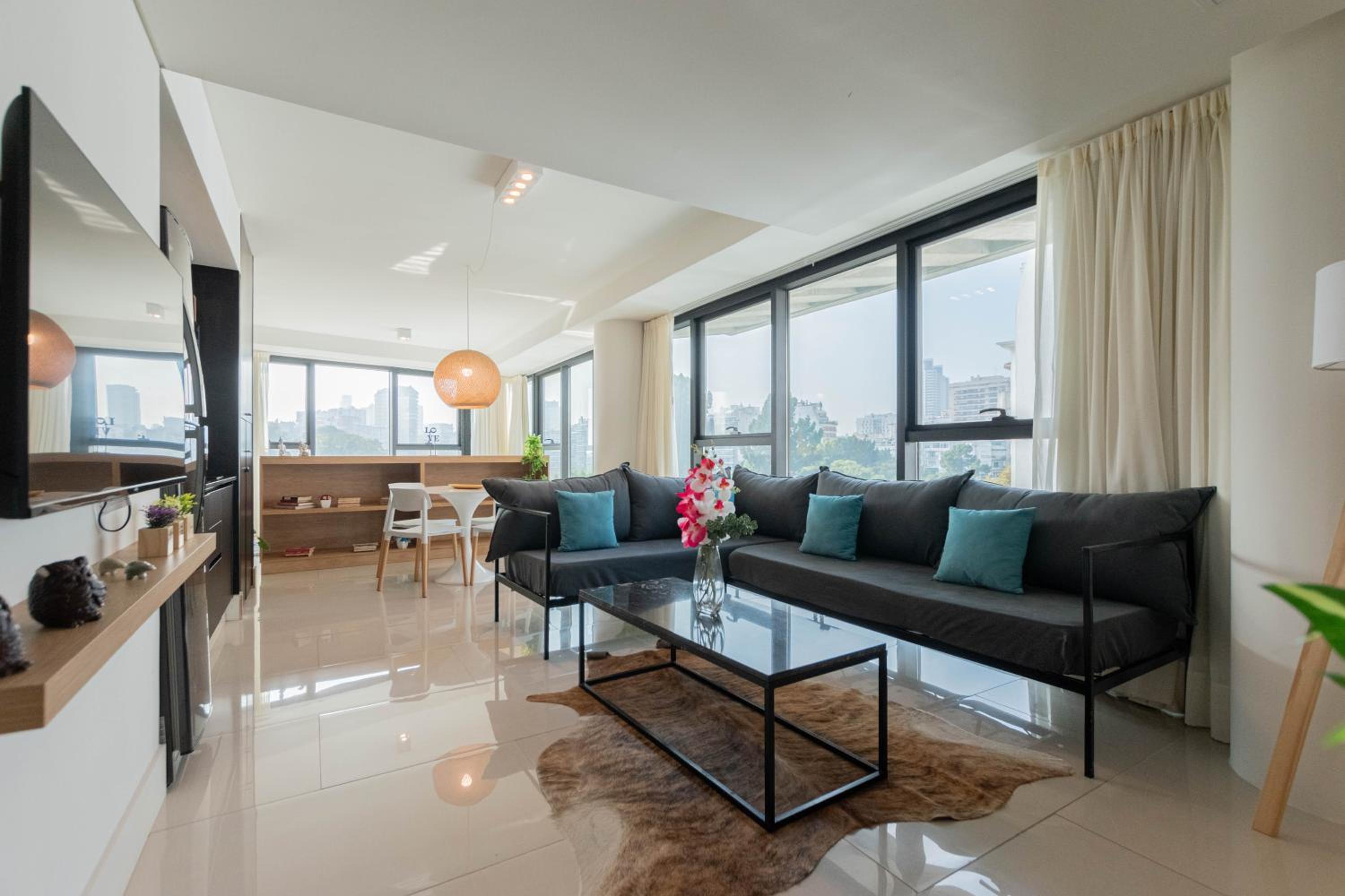 Fliphaus Armenia - Lux Lofts Botanico