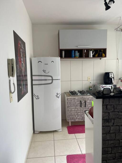 Apartamento Mobiliado a 10 min de Florianópolis