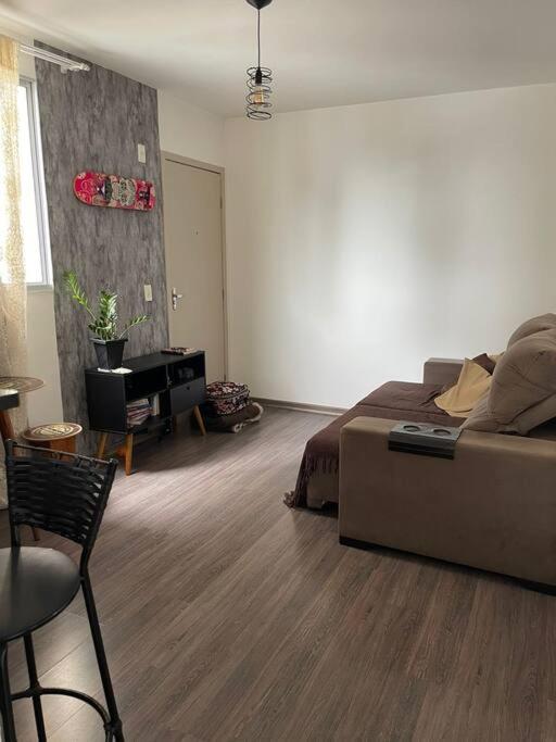Apartamento Mobiliado a 10 min de Florianópolis