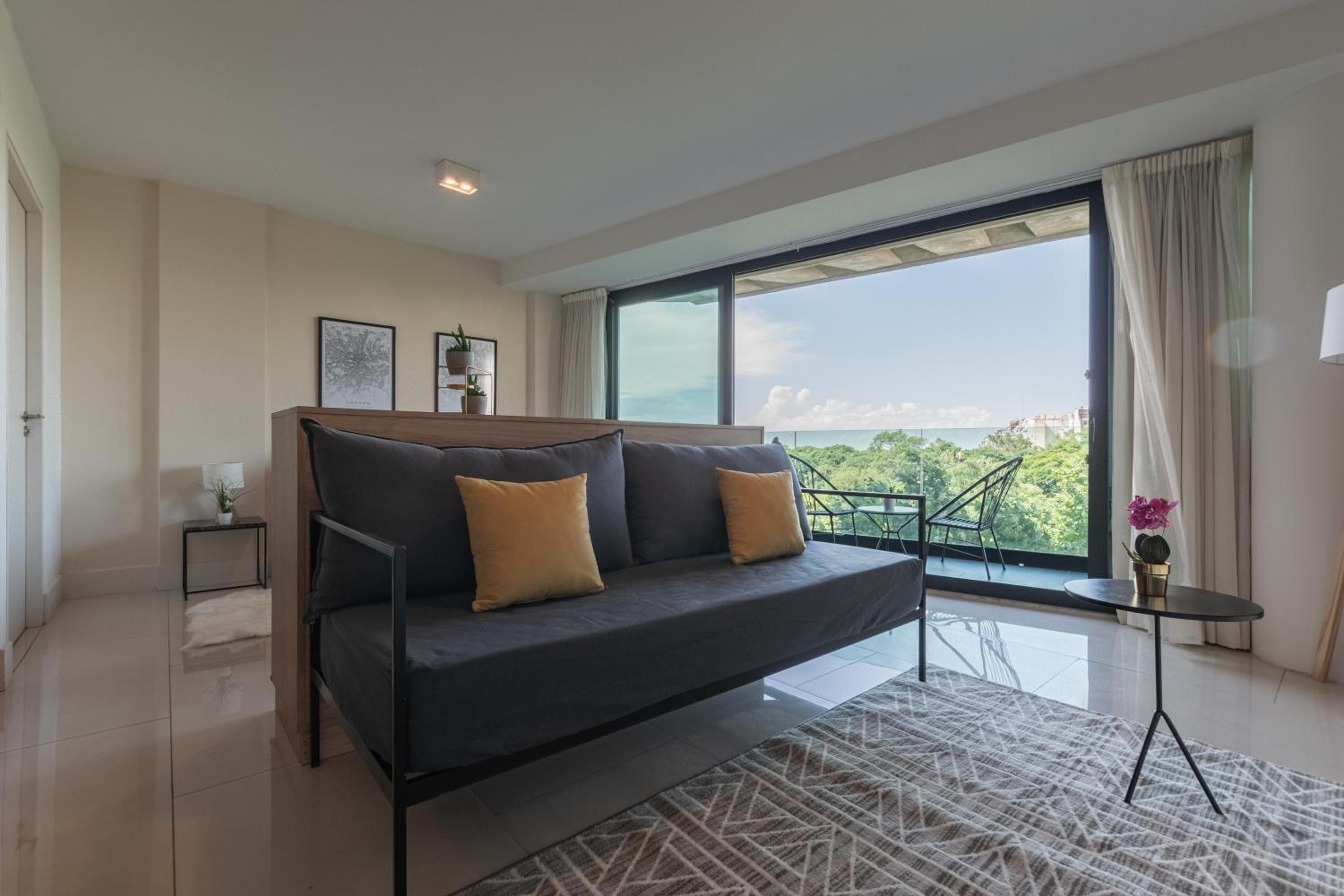 Fliphaus Armenia - Lux Lofts Botanico