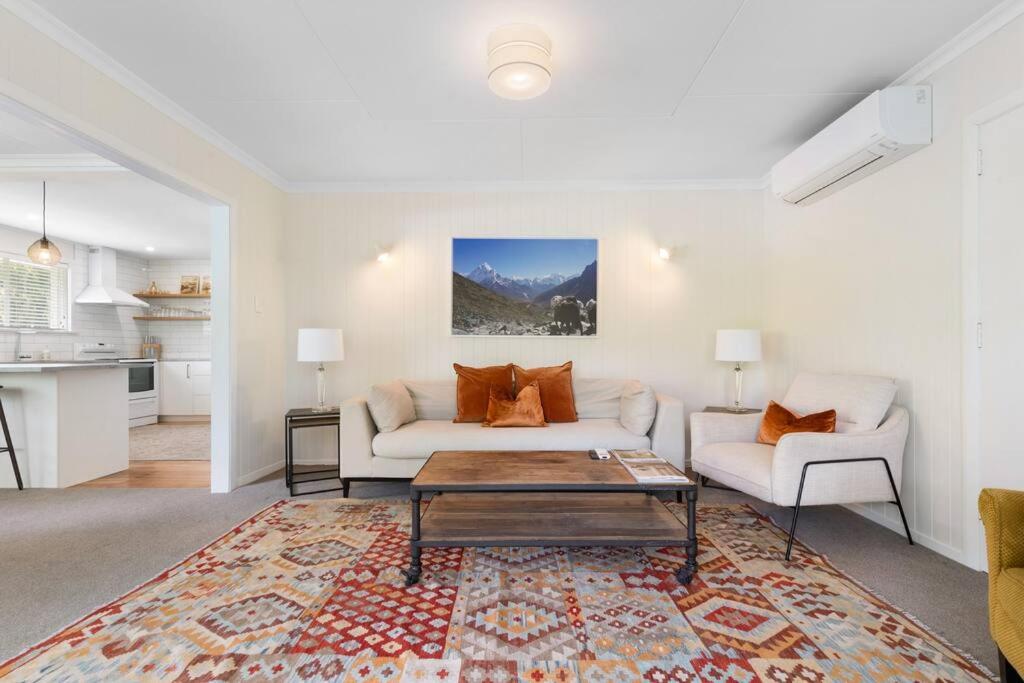 Central Arrowtown - 4 Beds and Hot Tub! view 4