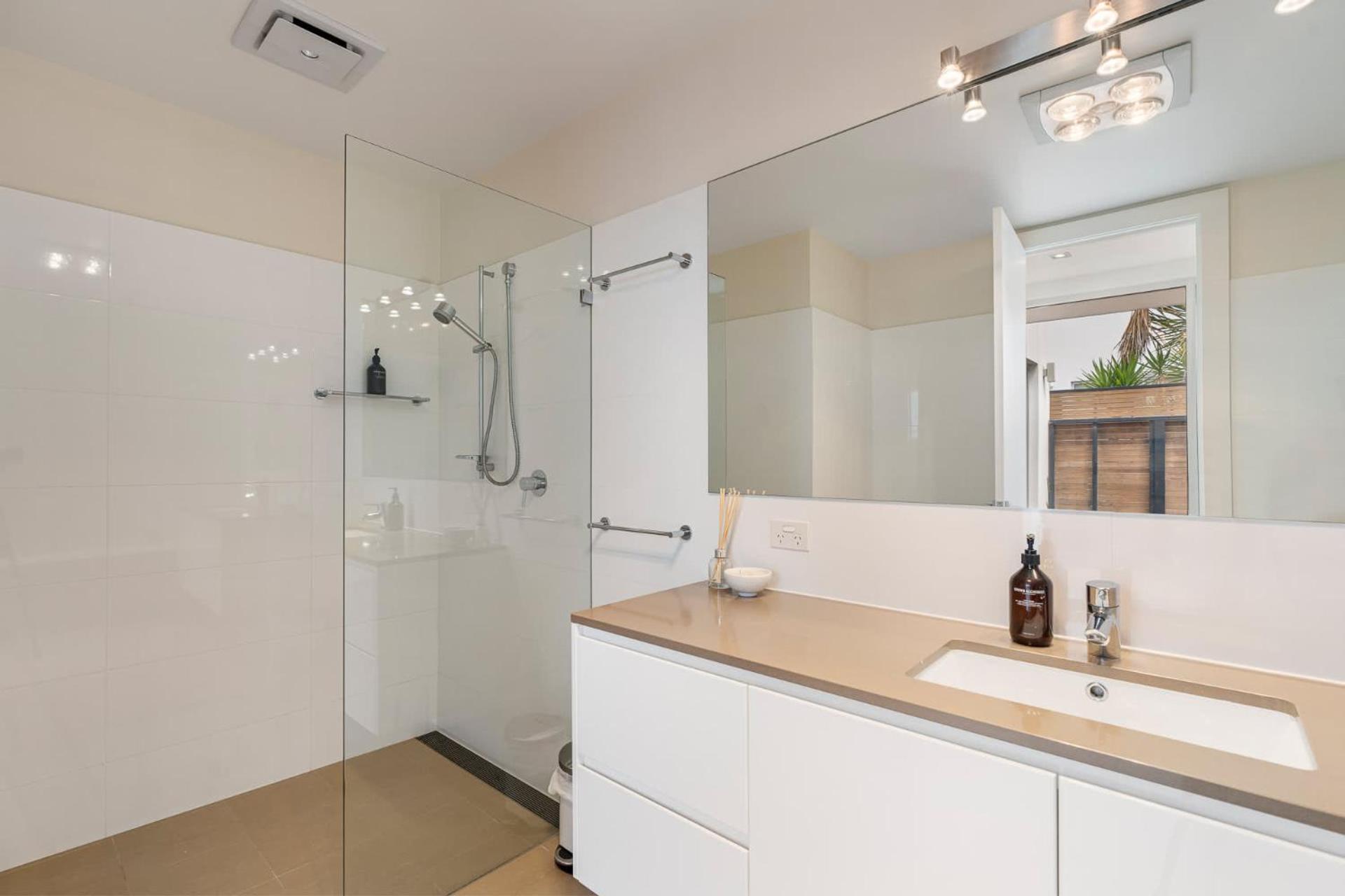 43A Hayward Ct - Beachfront Linen and Wi-Fi