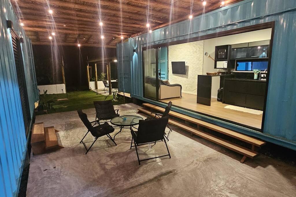 Casa Container Pe na Areia